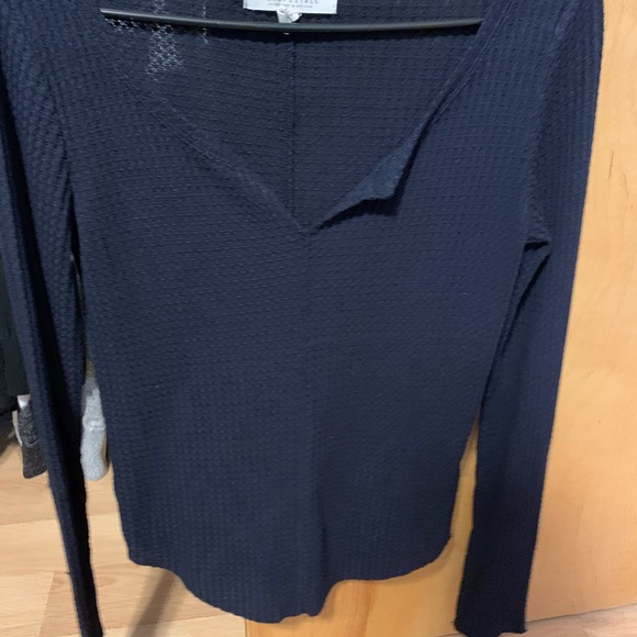 Shirts - Picture 5 of 8